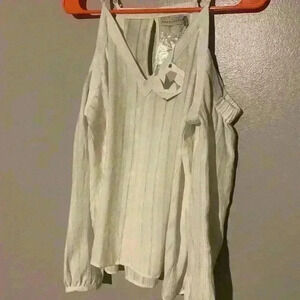 Paper crane cold shoulder top